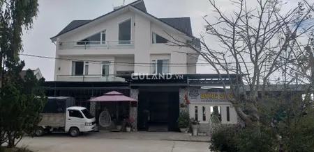 Khách sạn không có người làm cần bán