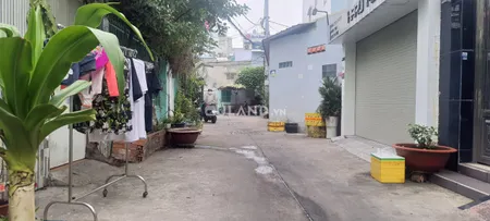Bán nhà hẻm xe hơi quận Tân Phú nhỉnh 3 tỷ I DTSD lên đến 62 m2