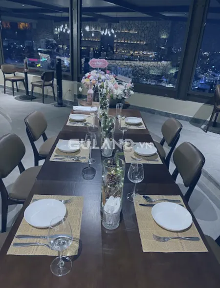 Khách sạn Vip 4 sao ngay trung tâm Đà lạt
