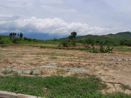 Thôn Ngũ Mỹ - xã Ninh Xuân - TX.Ninh Hòa Lô đất ngang 115m quy hoạch full ONT  Hiện trạng đường đất 5m Giá 2xtr/mn Zalo 0938156791 e hiếu dẫn xem đất