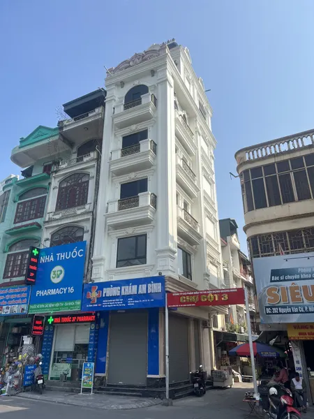 💥 Cho thuê nhà căn góc 6 tầng cột 3, Hồng Hải,Hạ Long