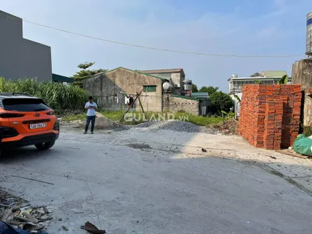 💥Giá tốt💥Bán đất tặng nhà cấp 4 ngõ 28 Cao Xanh,Hạ Long