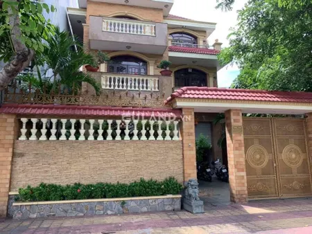 cho thuê biệt thự mặt tiền đường vành đai trong