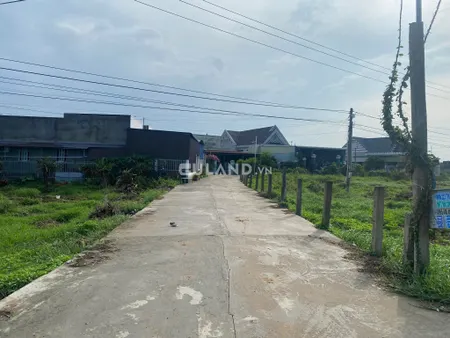 Bán đất mẫu phủ hồng gần vòng xoay quy hoạch nhựa đi qua