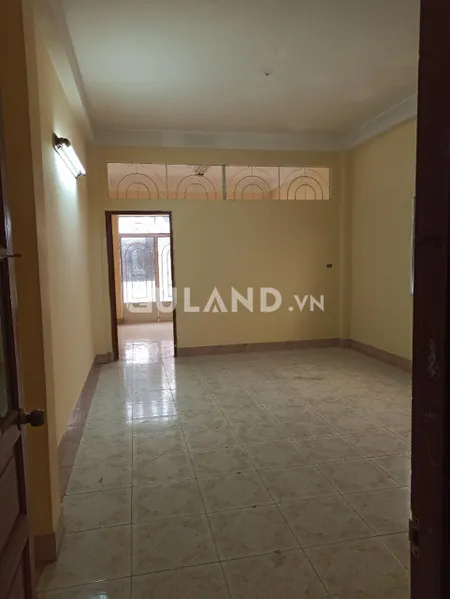 Cho thuê nhà mặt tiền đường lũy bán bích