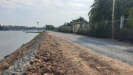 Đất + nhà 2mt Wiu sông Sg thổ cư gần cầu Phú cường
