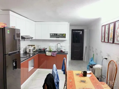BÁN NHÀ MẶT ĐƯỜNG BÃI MUỐI GẦN TRƯỜNG CAO THẰNG,HẠ LONG,QUẢNG NINH