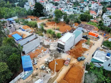 🔴MỞ BÁN 10 MỚI XÂY GIÁ RẺ SAU BỆNH VIỆN ĐÔNG Y,CỘT 8,HÀ TRUNG,HẠ LONG