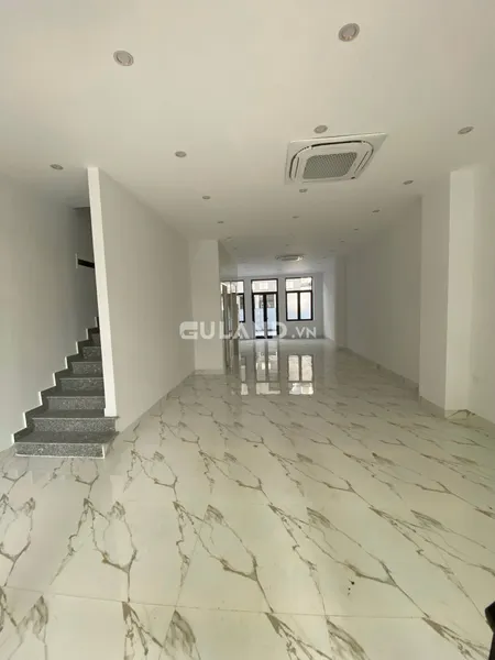 BÁN NHÀ MONBAY SAU TRỤC TRƯỜNG CHUYÊN ,HỒNG HẢI,HẠ LONG