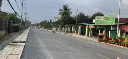 Đất 1.000m2 thổ 300m2 Mt Nguyễn thị Nê 20 x50