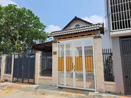 Bán nhà 177m² ngang 10m giá 5.25 tỷ tại Phường Tân Thành Thành phố Buôn Ma Thuột