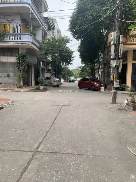 BÁN Ô ĐẤT GẦN NGÃ TƯ TRƯỜNG CHUYÊN HẠ LONG,PHỐ HẢI LONG,HỒNG HẢI,HẠ LONG