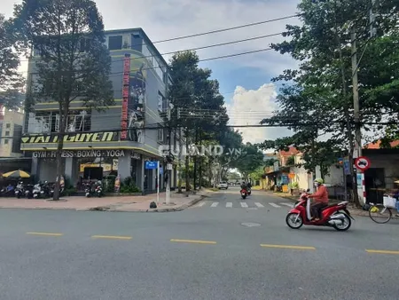 cần bán mặt tiền cách mạng tháng 8 chánh nghĩa TP Thủ Dầu Một - Bình Dương