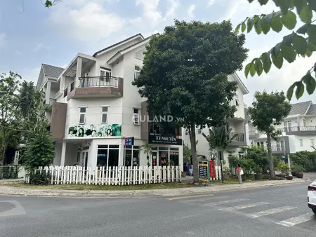 Bán căn biệt thự góc Park Riverside .đường Bưng Ông Thoàn. Phú Hữu Q9