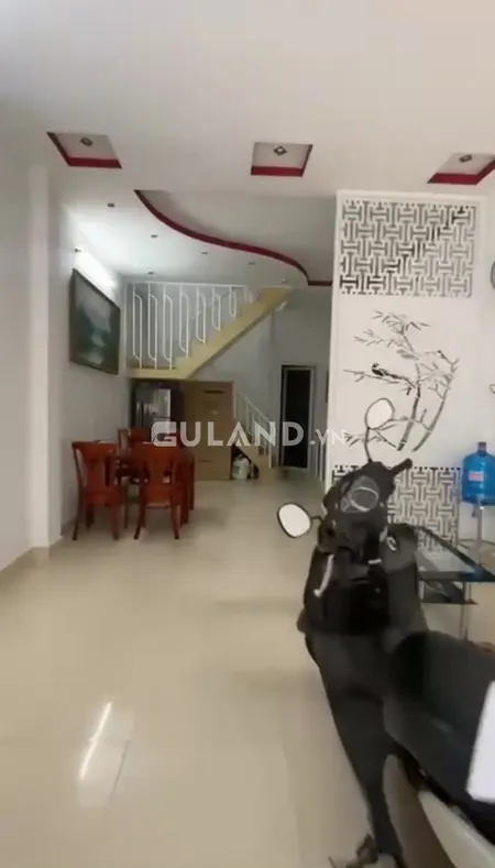 Bán nhà hẻm ô tô Bạch Đằng, Phước Tiến,Nha Trang