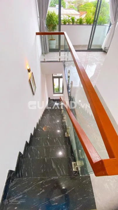 Nhà 1 lầu mới xây, thiết kế đẹp 3PN, nội thất sẵn ngay chợ Phú Mỹ - Thủ Dầu Một giá bán cực rẻ