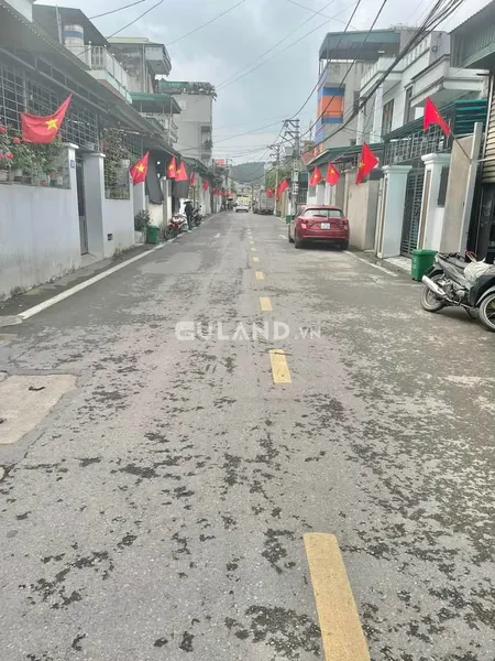 BÁN ĐẤT ĐƯỜNG LÊN DỐC NGÔI SAO,HÀ TRUNG