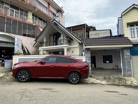 Bán nhà mặt tiền dạng vila mini đường tô