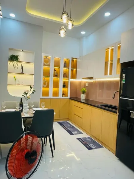 Bán gấp nhà Nguyễn Thượng Hiền, Phú Nhuận, 56m2, Giá nhỉnh 4 tỷ , 4PN,4WC hẻm thông thoáng