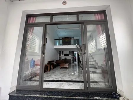 Nhà sau UBND phường Yên Giang ô tô tận ngõ chỉ hơn 2 tỷ