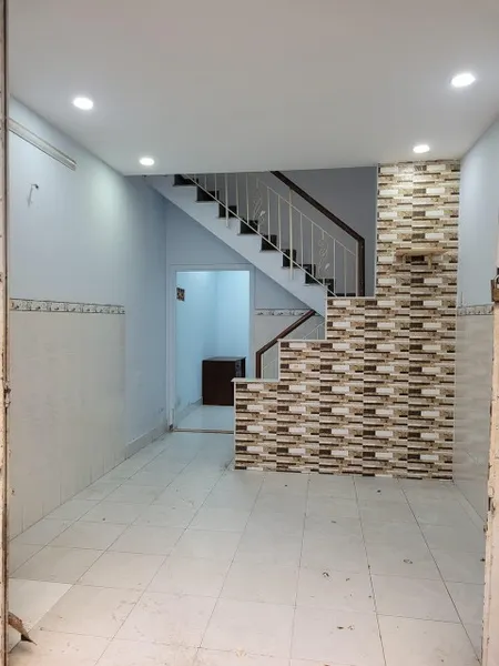 Bán gấp nhà Tân Bình Giáp Bắc Hải,Quận 10,5mx16m giá 5tỷ thương lượng,2 tầng+3PN