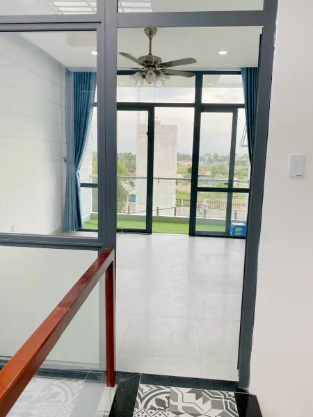 Bán nhà Nguyễn Xiển,Quận 9, 5mx12m giá 4tỷ590, 1trêt2lầu+4PN+4WC+Ban công