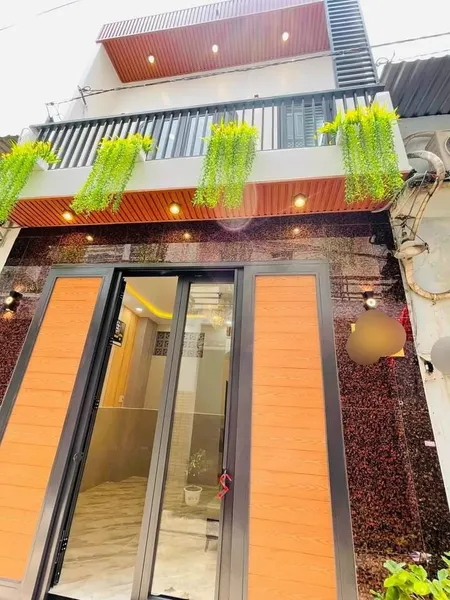 Bán nhà đường số 8 Gò Vấp, 4mx10m, giá 3tỷ650, 1trệt1lầu+2PN+2WC+Gần trường học, công viên làng hoa