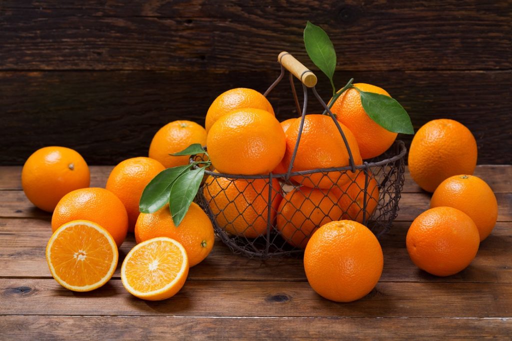 lợi ích của quả cam đối với làn da là gì thực phẩm chứa nhiều vitamin c vitamin e ăn gì để da khỏe đẹp 